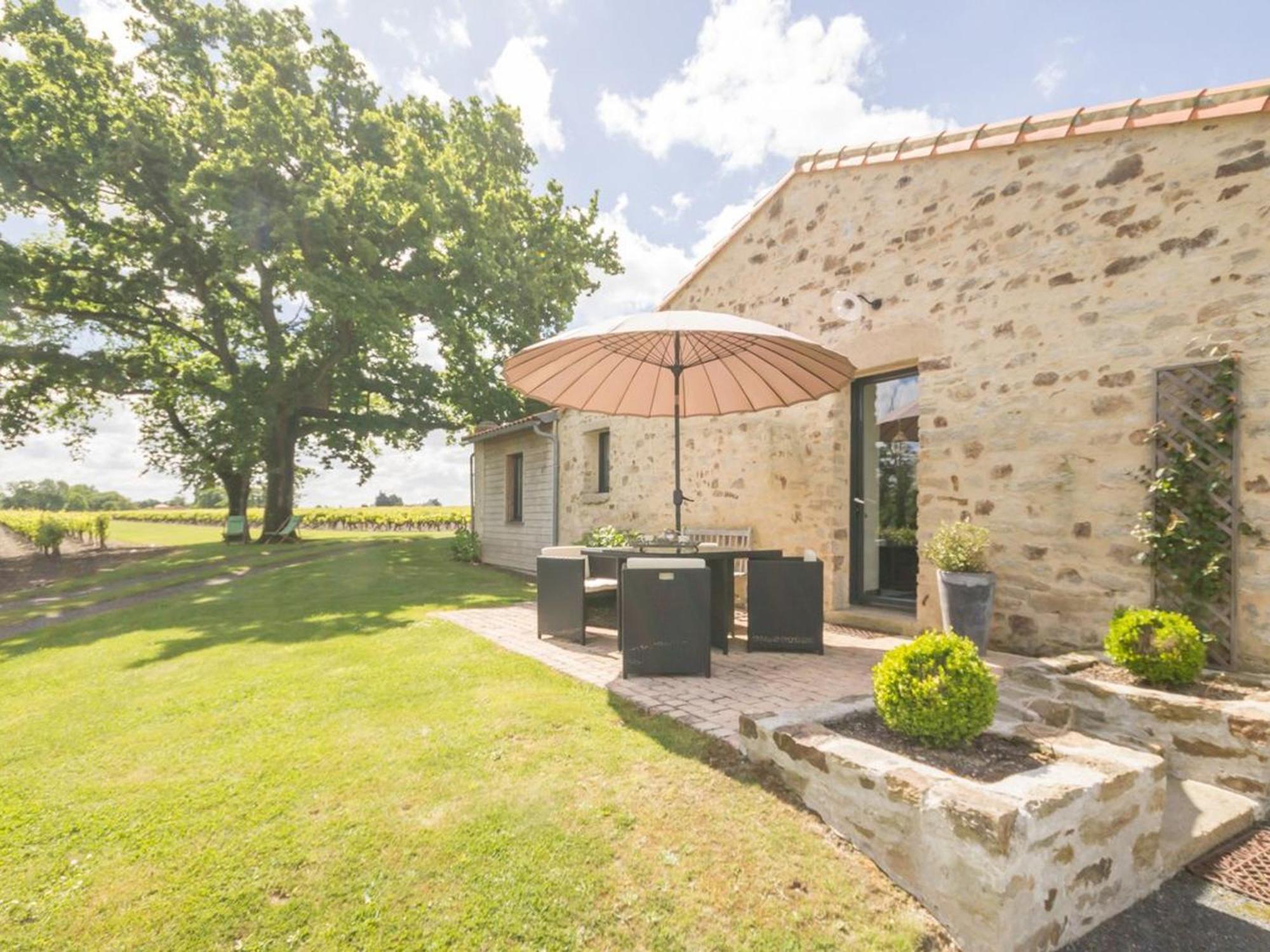 Gite De Charme Avec Piscine Chauffee Et Wifi - 2 Chambres - Fr-1-306-803 Chateauthebaud Exterior foto